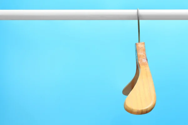 Cloth hangers in row — Stock Photo, Image