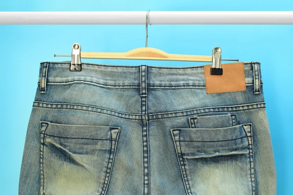Modré džíny kalhoty — Stock fotografie