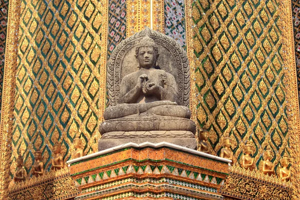 Grand palace Bangkok gerekçesiyle heykeli — Stok fotoğraf