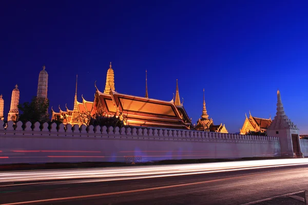 Grand palace's nachts, thailand — Stockfoto