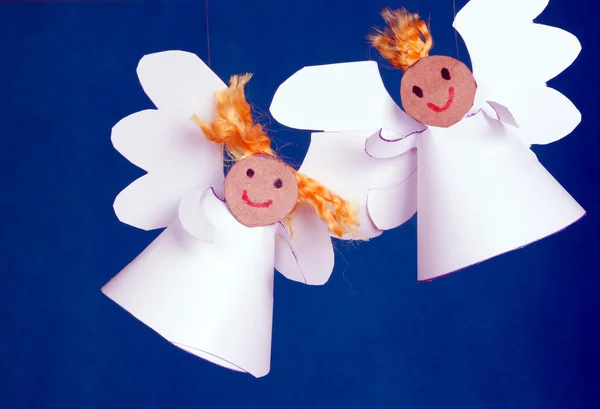 Ángel chico de papel