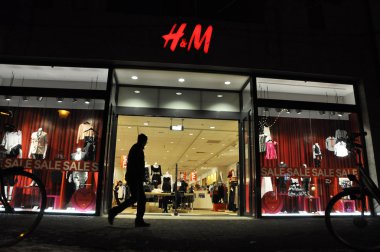 h & m mağazası