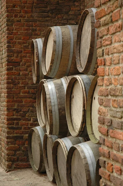 Stacked oak barrels — Stock Photo, Image