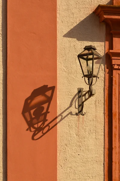 Lantern en schaduw — Stockfoto