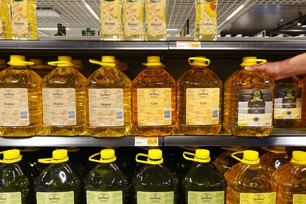 Netherlands June 2022 Italian Origin Cooking Oils Store Consumer Select — Stockfoto