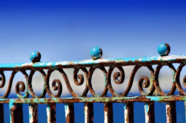 Roestige balustrade — Stockfoto