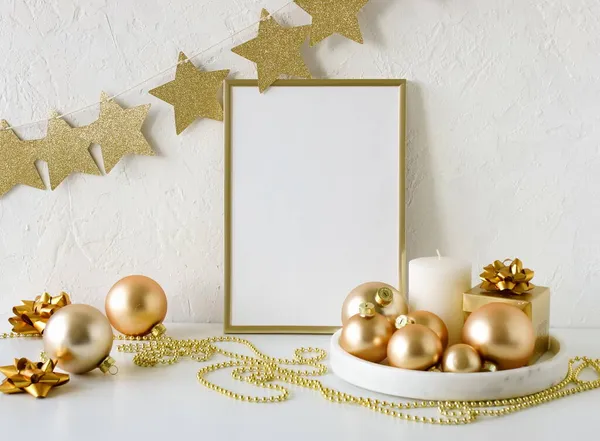 Marco Oro Maqueta Papel Blanco Decoración Navidad Con Espacio Para Imagen de archivo