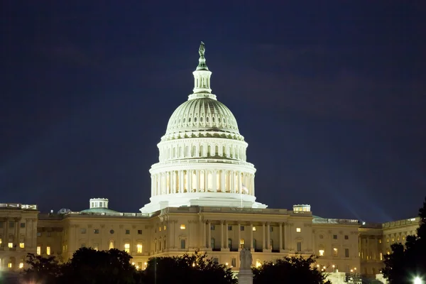 US Capitol in the night — Stock Photo, Image