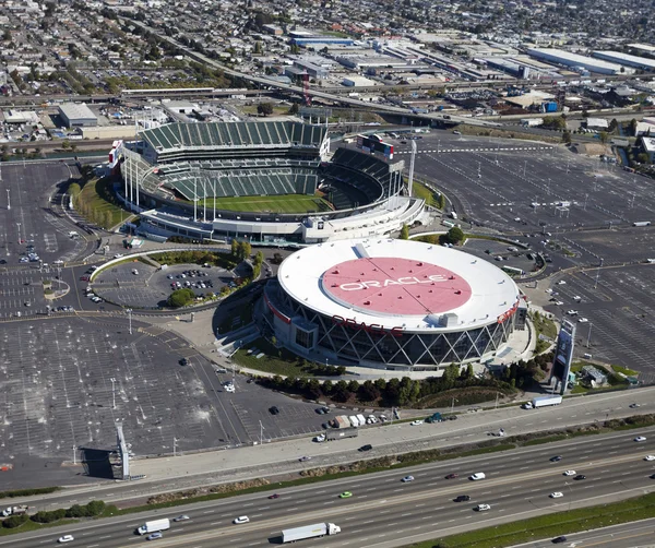 OAKLAND, CA, USA-OCTOBER 2011:Oakland-Alameda County Coliseum — Stock Photo, Image