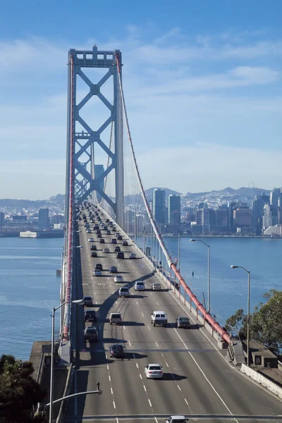 SAN FRANCISCO - NOVIEMBRE 2012: El Puente de la Bahía el 3, 2 de noviembre — Foto de Stock