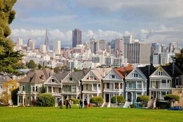 SAN FRANCISCO, USA - NOVEMBER 1, 2012: Painted Ladies in San Fra — Stock Photo, Image