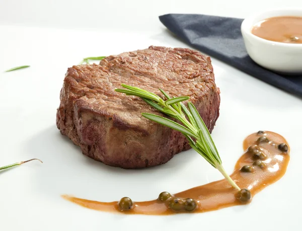 フィレ肉のステーキ — ストック写真