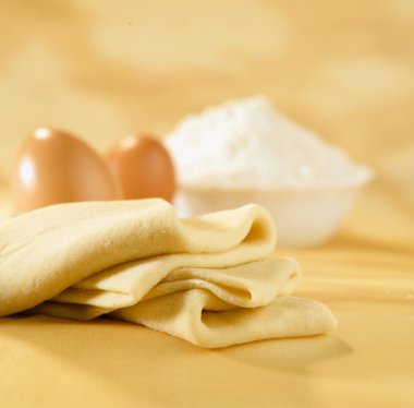 phyllo hamur hamur, yumurta ve un
