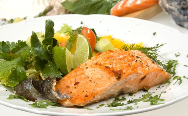 Baked salmon — Stock Photo, Image