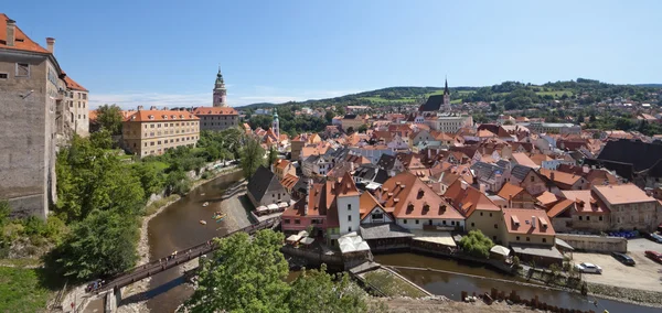 CESKY KRUMLOV - 21 de agosto de 2012: O Castelo e a Cidade. O castelo — Fotografia de Stock