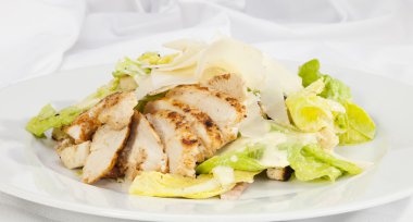 Sezar salatası