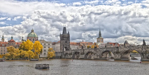 Prague Charles bridge in fall — Stock Photo, Image