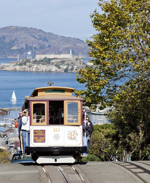 SAN FRANCISCO - 2 DE NOVIEMBRE: El tranvía del teleférico, 2 de Noviembre , — Foto de Stock