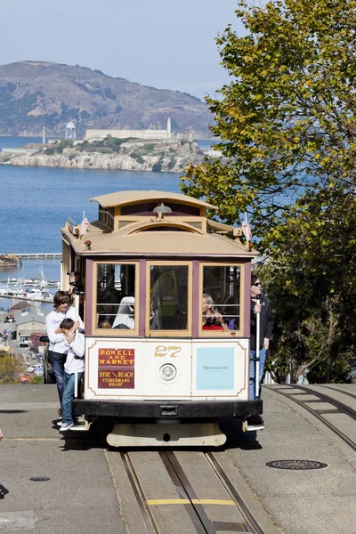 SAN FRANCISCO - 2 DE NOVIEMBRE: El tranvía del teleférico, 2 de Noviembre , — Foto de Stock