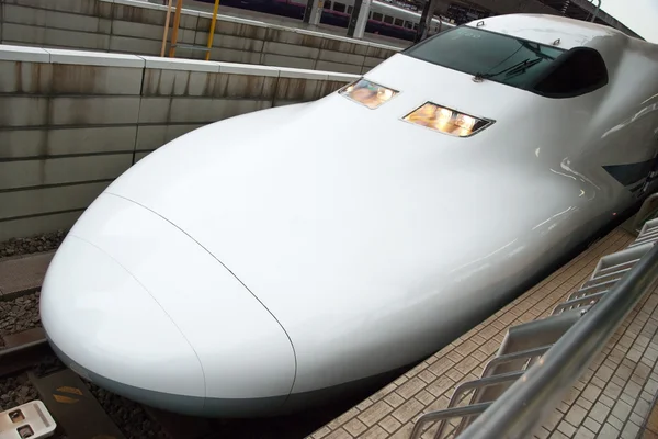 Trem bala shinkansen — Fotografia de Stock