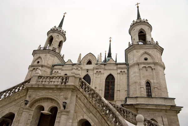 Igreja do Ícone Vladimir da Mãe de Deus em Bykovo, região de Moscovo. Rússia — Fotografia de Stock