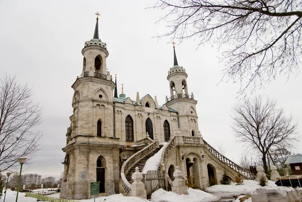 Kerk van het vladimir pictogram van de moeder van god in bykovo, Moskou region.russia Rechtenvrije Stockfoto's