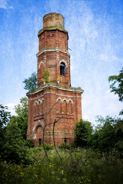 Campanario abandonado en Yaropolec, Rusia —  Fotos de Stock