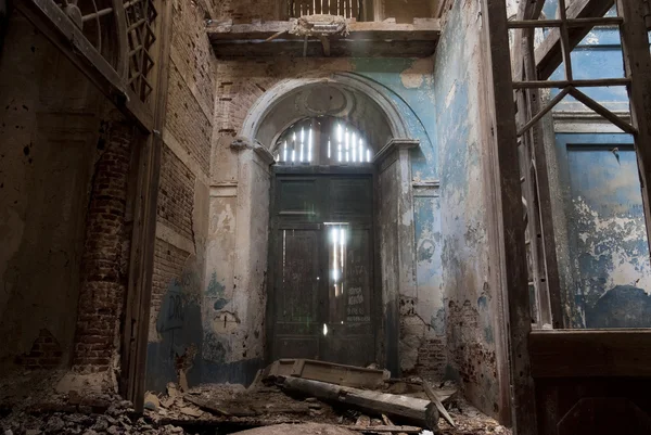 Abandoned Kazan Theotokos Church in Yaropolec, Russia — Stock Photo, Image