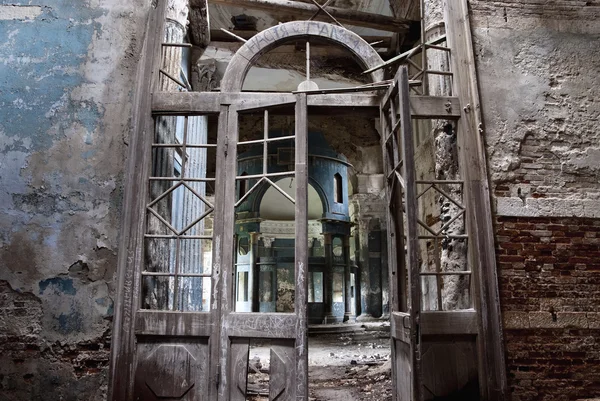 Εγκαταλελειμμένο Καζάν Θεοτόκου yaropolec, Ρωσία — Φωτογραφία Αρχείου