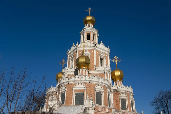 Церковь Покрова Пресвятой Богородицы в Москве — стоковое фото