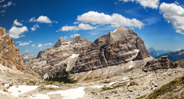 Panoramic view of Dolomiti - Group Tofana — Stock Photo, Image