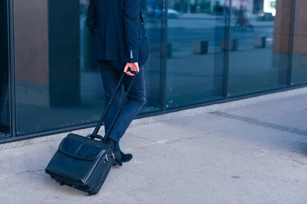 Close Photo Formal Businessman Dragging His Suitcase Manbag Pull Bag — Stock Photo, Image