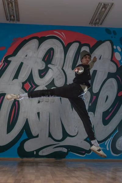 Modern Rapper Tánc Garázsban Városi Életmód Hip Hop — Stock Fotó