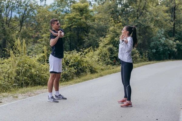 Atletas Masculinos Femeninos Preparándose Para Maratón Correr Hacer Ejercicio Concepto — Foto de Stock