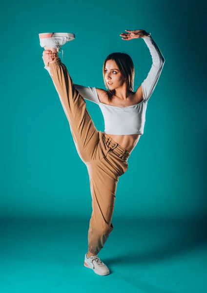 Danseuse Sportive Exécutant Élément Gymnastique Danse — Photo