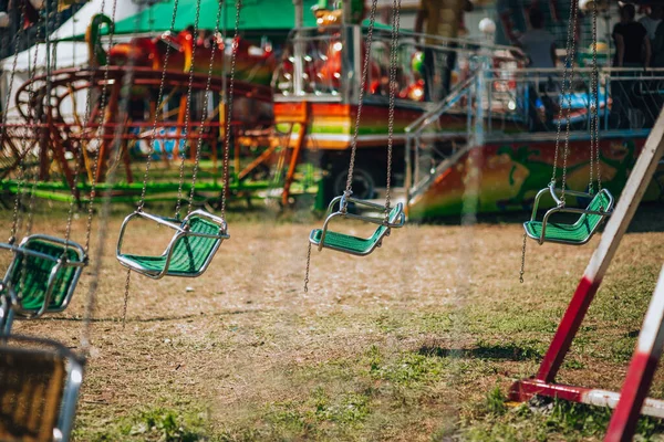 Sièges Suspendus Une Balade Carrousel Juste Dans Parc Thème — Photo
