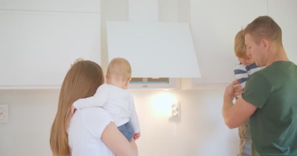 Parents Having Lovely Moment Children — Stock videók