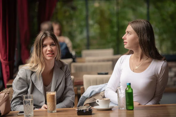 Two Amazing Beautiful Sisters Talking Looking Wround While Waiting Order — Photo