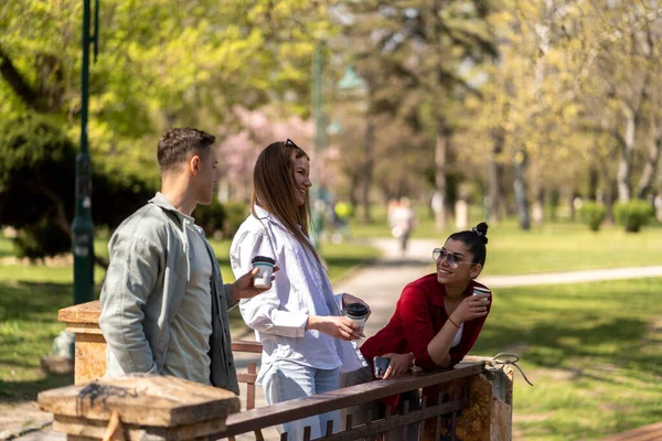 Byznys Komunikace Nápoje Startup Lidé Koncept Šťastný Kreativní Tým Pije — Stock fotografie