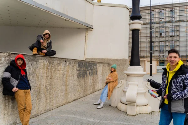 Group Amazing Attractive Friends Posing — Fotografia de Stock