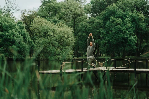 Handsome Boy Standing Bridge Streching Park — Stock Photo, Image