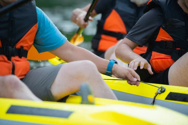 Close Portrait Kayakers Laying Helping Hand Each Other — Stock Photo, Image