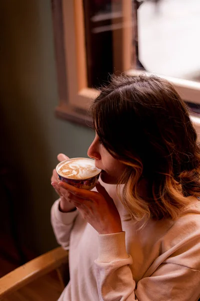 Close Beautiful Girl Drinking Coffee Cafe — Stock Photo, Image