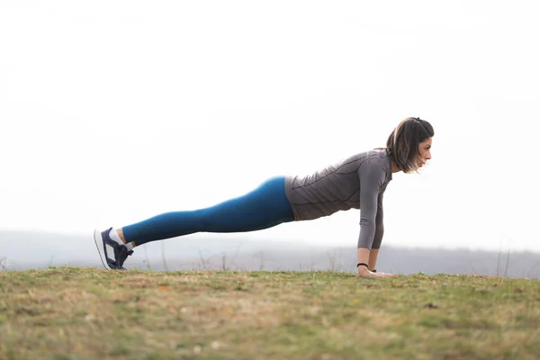 Amazing Active Woman Doing Plank Forest Her Training Alone — Stock Photo, Image