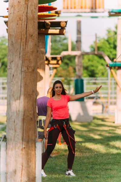 Young Woman Addressing Something Adventure Park — Stock Photo, Image