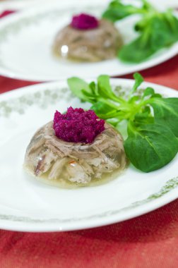 Etli jöle pancar horseradish ile