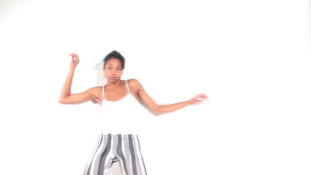 Fille danse — Video