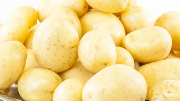 Potatoes on plate rotates — Stock Video