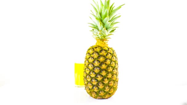 Pineapple and juice — Stock Video