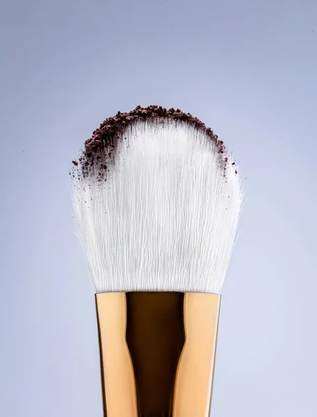 Brush Tip Fehér Sörtékkel Barna Termék Szórt Tetején Makro Fénykép — Stock Fotó